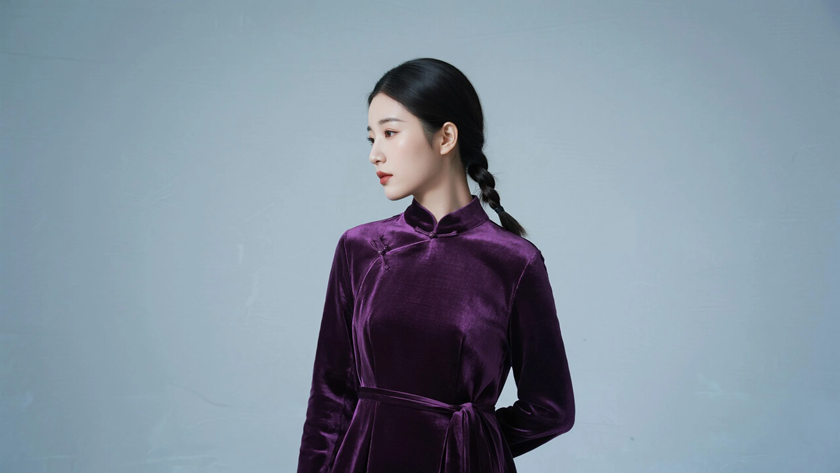 AI纯色极简模特气质莫兰迪紫复古少女,无水印壁纸