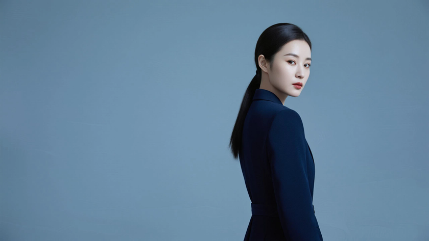 AI纯色极简模特气质雾霾蓝低饱和高级女生,无水印壁纸