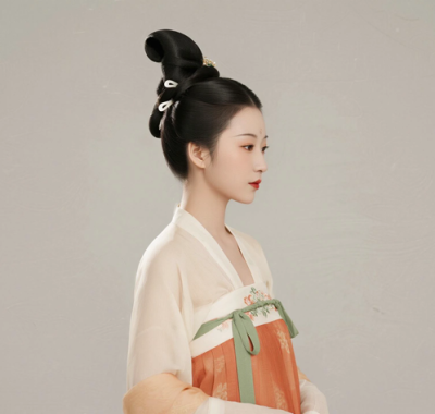 AI国风古风电脑桌面壁纸 | 夏朝襦裙古典少女8K无水印套图