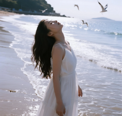 清新治愈高清图集 | 女生海边浅滩通透套图
